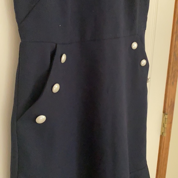 Loft Dress - Picture 3 of 4